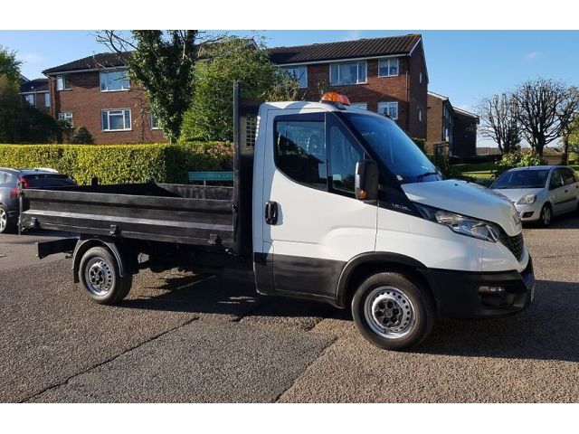Iveco 2.3D HPI 14V 35S 3450 Tipper 2dr Diesel MWB Euro 6 (s/s) (136 ps)