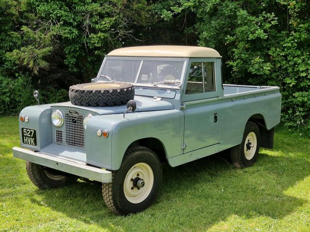 Land Rover 109 Truck Cab 2.25 petrol. 