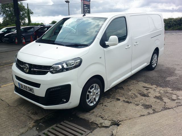 Vauxhall 1.5 Turbo D 2900 Sportive Panel Van 5dr Diesel Manual L2 H1 Euro 6 (s/s) (100 ps)