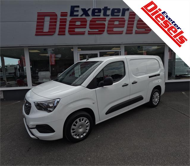 Vauxhall Combo 1.5 Turbo D 2300 L2H1 Sportive 100PS