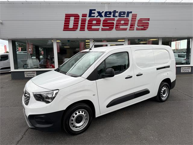 Vauxhall Combo 1.5 D 2300 L2H1 Dynamic 100PS