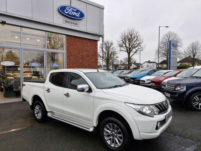 Mitsubishi 2.4 DI-D DC Barbarian Pickup Double Cab 4dr Diesel Manual 4WD Euro 6 (178 ps)