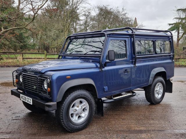 Land Rover 2.4 TDCi Hard Top 10 seats Diesel Manual 4WD MWB Euro 4 (122 bhp)