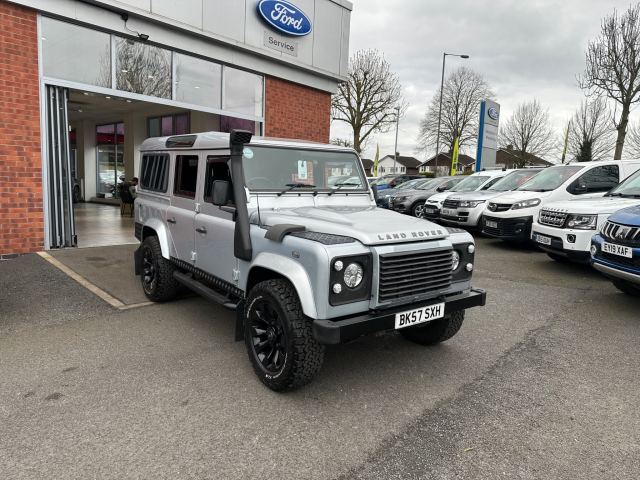 Land Rover 2.4 TDCi XS Station Wagon 5dr Diesel Manual 4WD MWB Euro 4 (122 bhp)