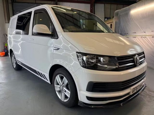 Volkswagen 2.0 TDI T30 BlueMotion Tech Trendline Kombi Double Cab 5dr Diesel Manual FWD SWB Euro 6 (s/s) (102 ps)